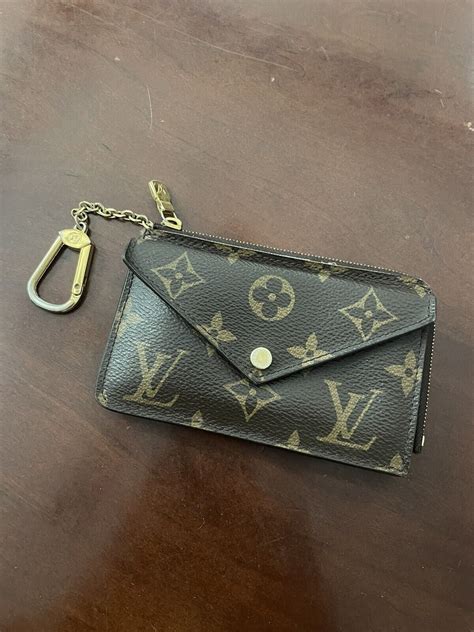 louis vuitton recto verso wallet.